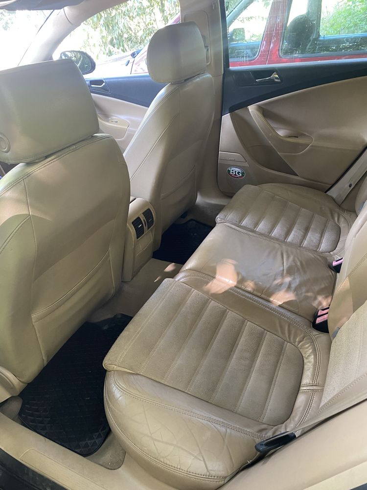 Продавам VW Passat 2.0 TDI 140 кс