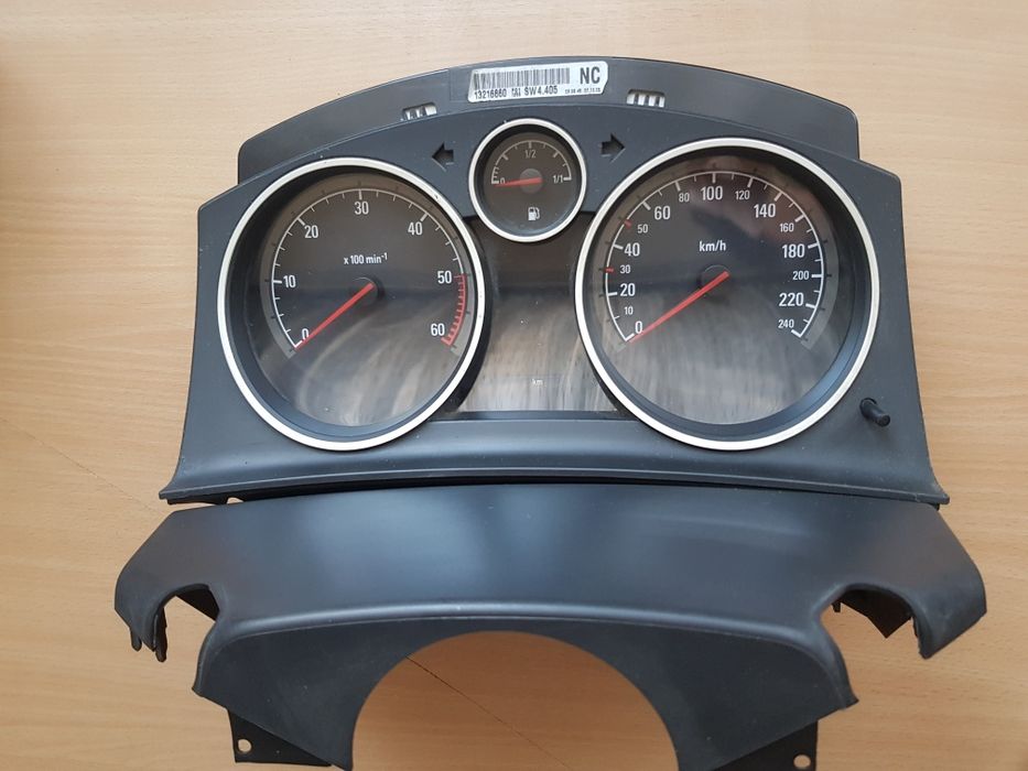 Opel Astra H 2006 комби - ЧАСТИ