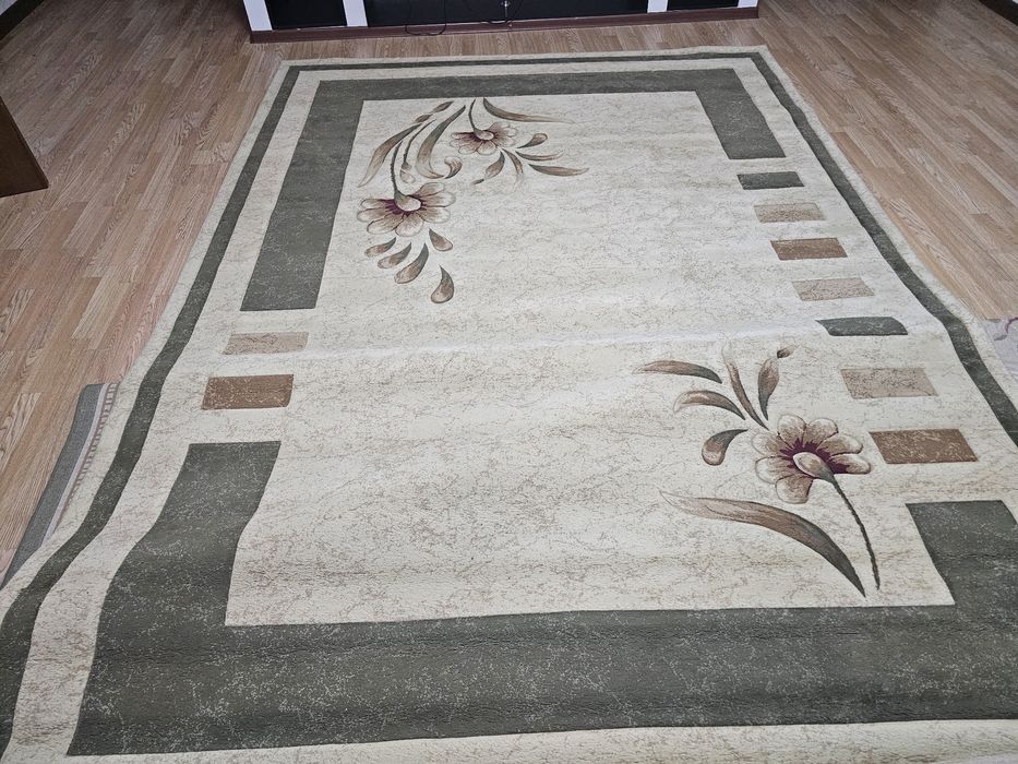 Ковер 2,5×3,5 в очень хорошем состоянии