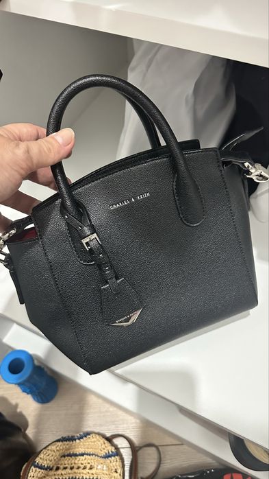 Сумки Charles and keith