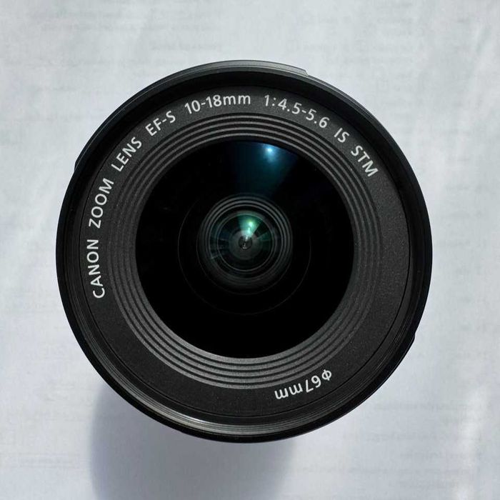 Объектив Canon EF-S 10-18mm f/4.5-5.6 IS STM