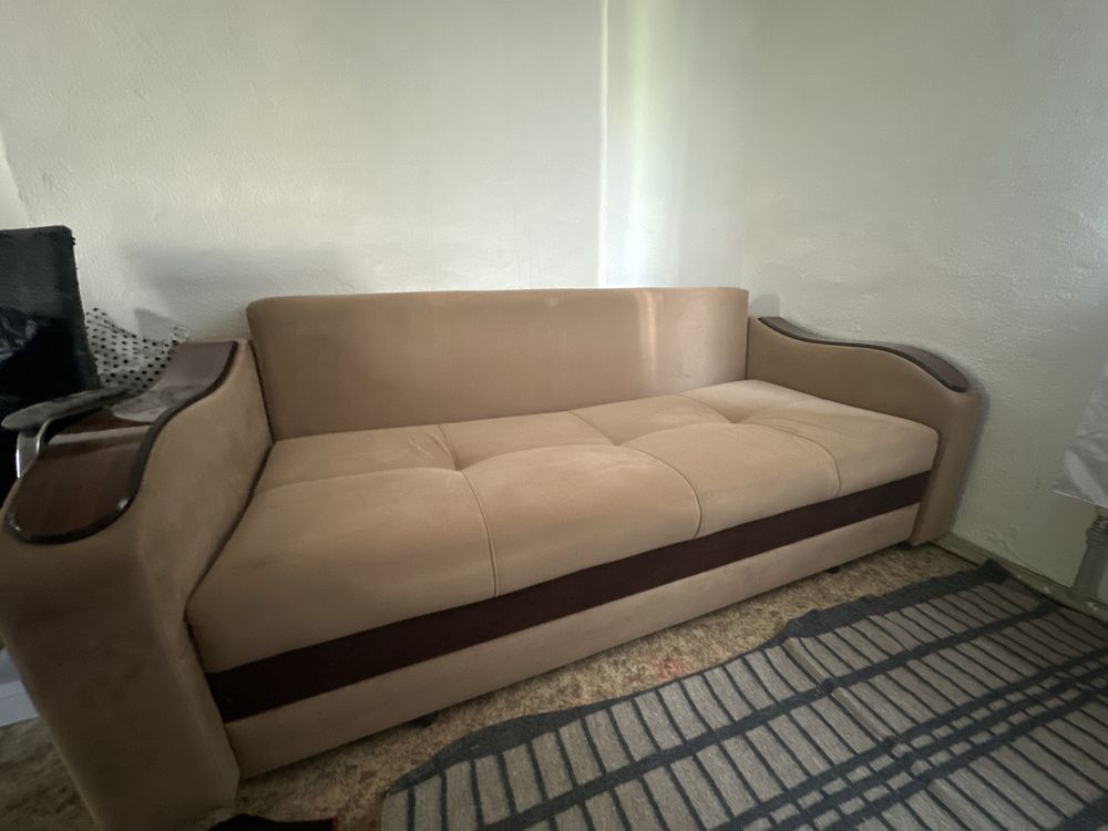 Срочно продам Диван