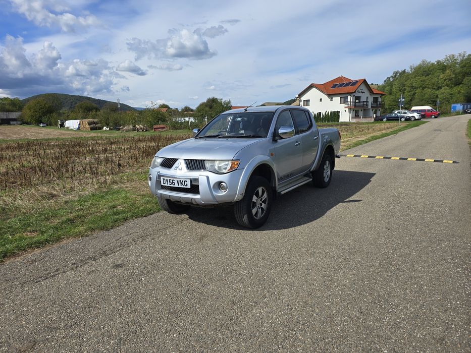 Mitsubishi L200 2.5 manual