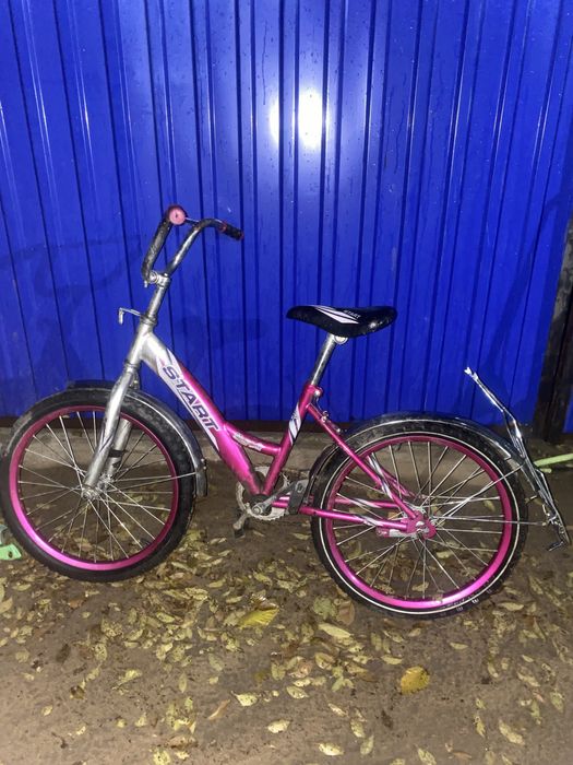 Велосепед хороший но надо надуть шины и обмаслить а так он идеал 50/50