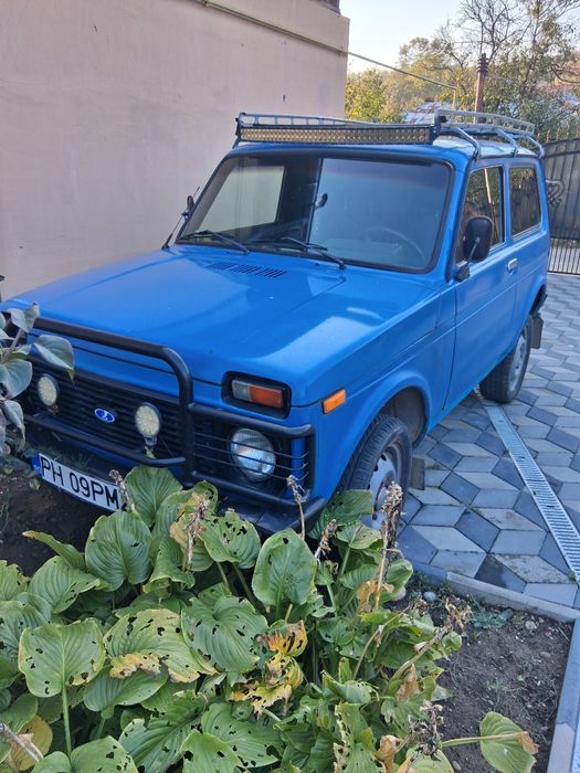 Mă vinde Lada Niva