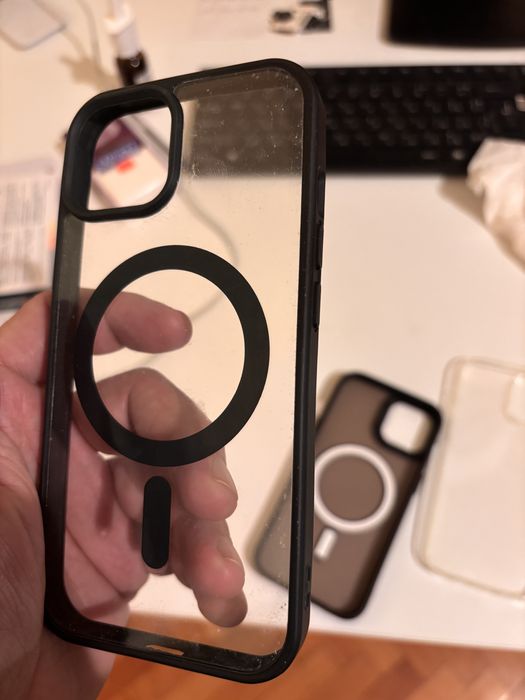 Кейс iphone 15 перфектни