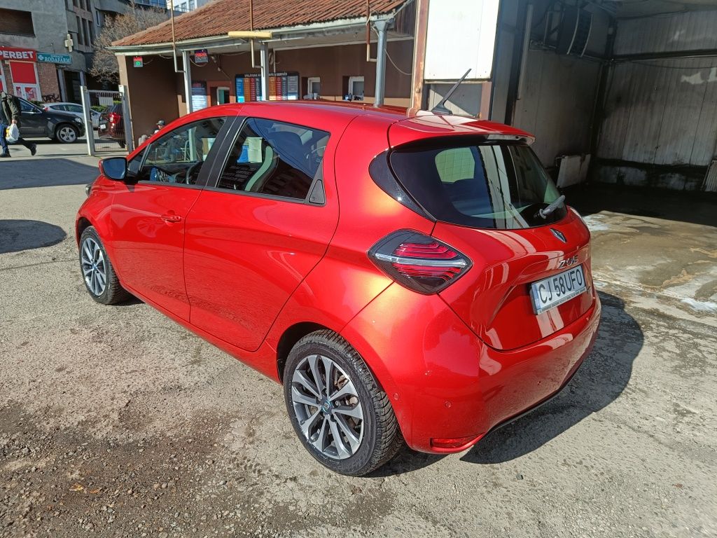 Renault Zoe Intens 50Kw 135CP garantie(schimb doar cu Toyota Yaris GR)