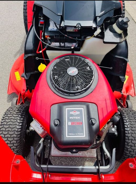 Tractoras Alko 23 cp