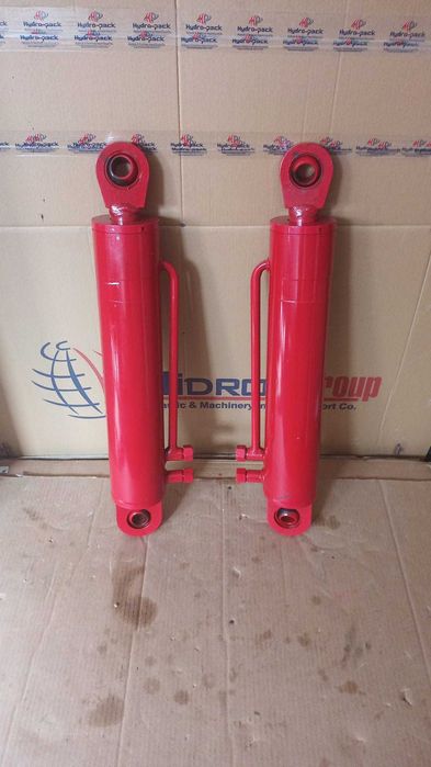Cilindru hidraulic spate tractor forestier pentru lama si sapa