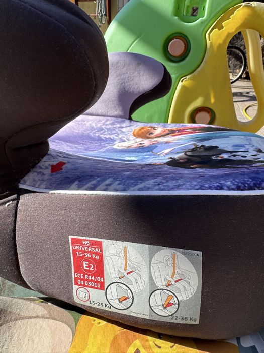 Дестска седалка за кола "Елза и Ана"