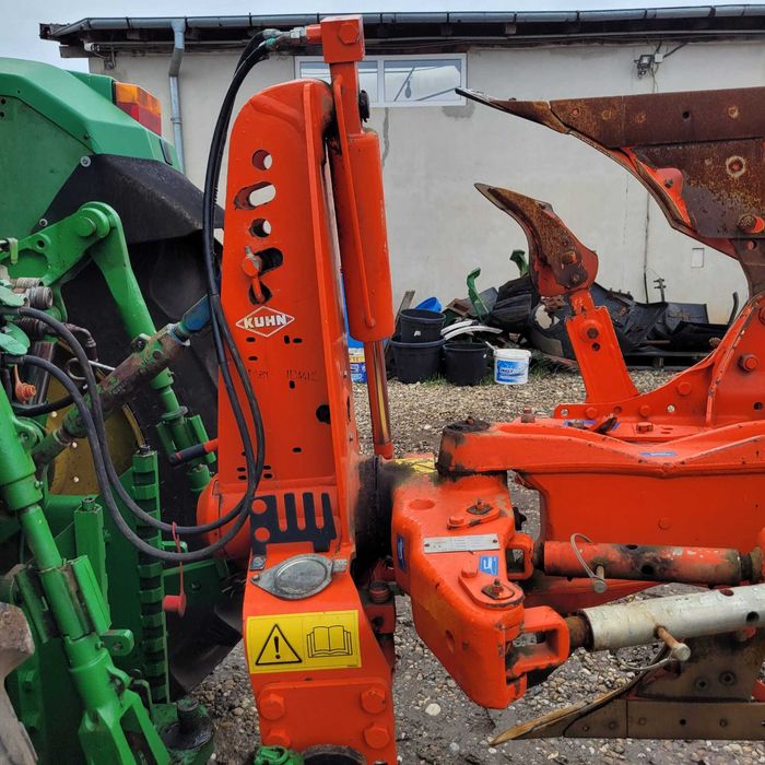 Plug Kuhn MultiMaster 113, an 2013, cu 4+1= 5 brazde reversibile