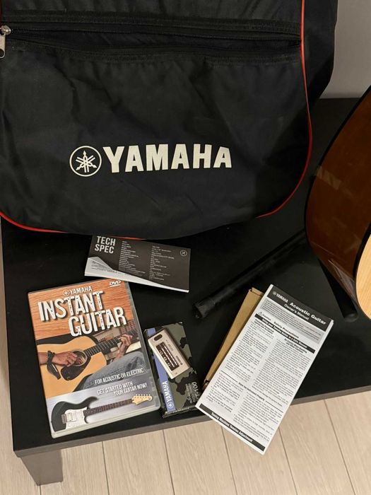 Chitara Yamaha F310 + Suport + Husa (Noua)