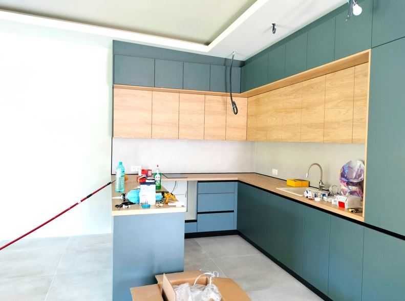 Дава се под наем Къща в с. Белащица, Област Пловдив - 260 кв.м за 1800 € - Снимка #3