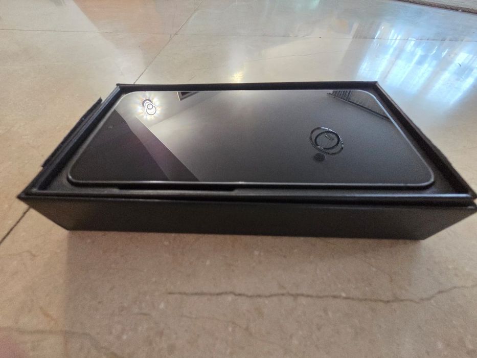 Vand Samsung S23 256GB impecabil la cutie