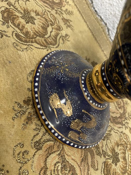 Китайска порцеланова кана изрисувана ръчно с 24 к златни бои