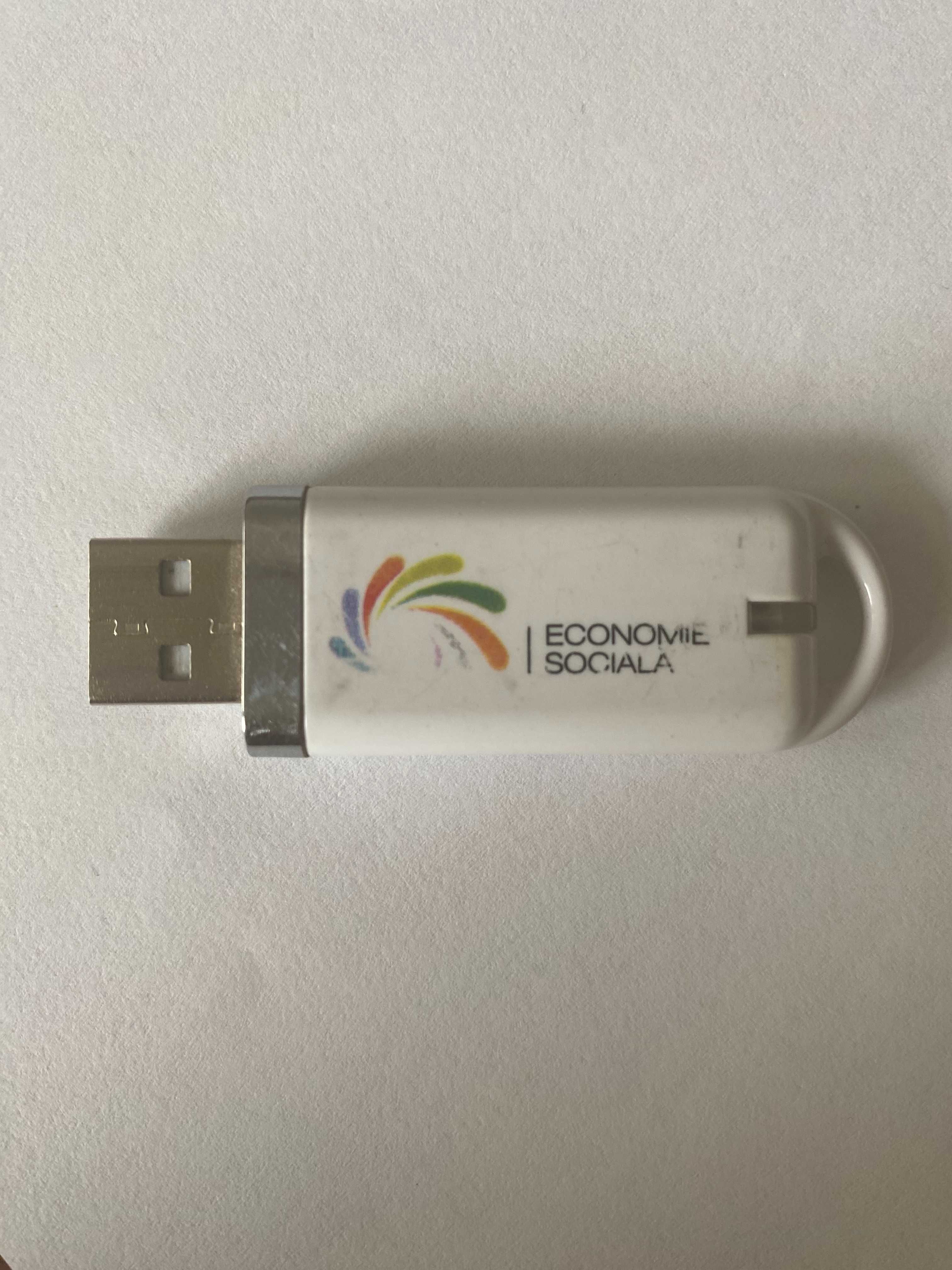 Vand stick de memorie USB - 965 MB - 10 lei
