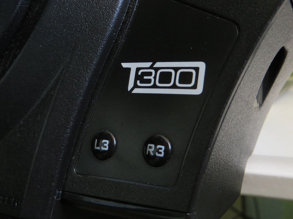 Волан с педали thrustmaster t300 rs gt