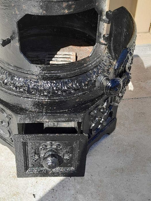 Soba veche din fonta pt decor utilizare vintage doar predare personala