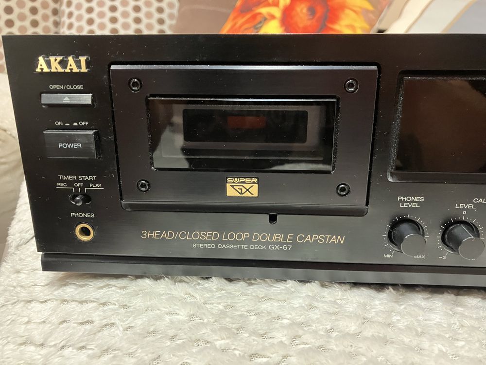 Продавам AKAI GX-67