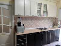 VAND URGENT set mobilier bucatarie cu masa si scaune