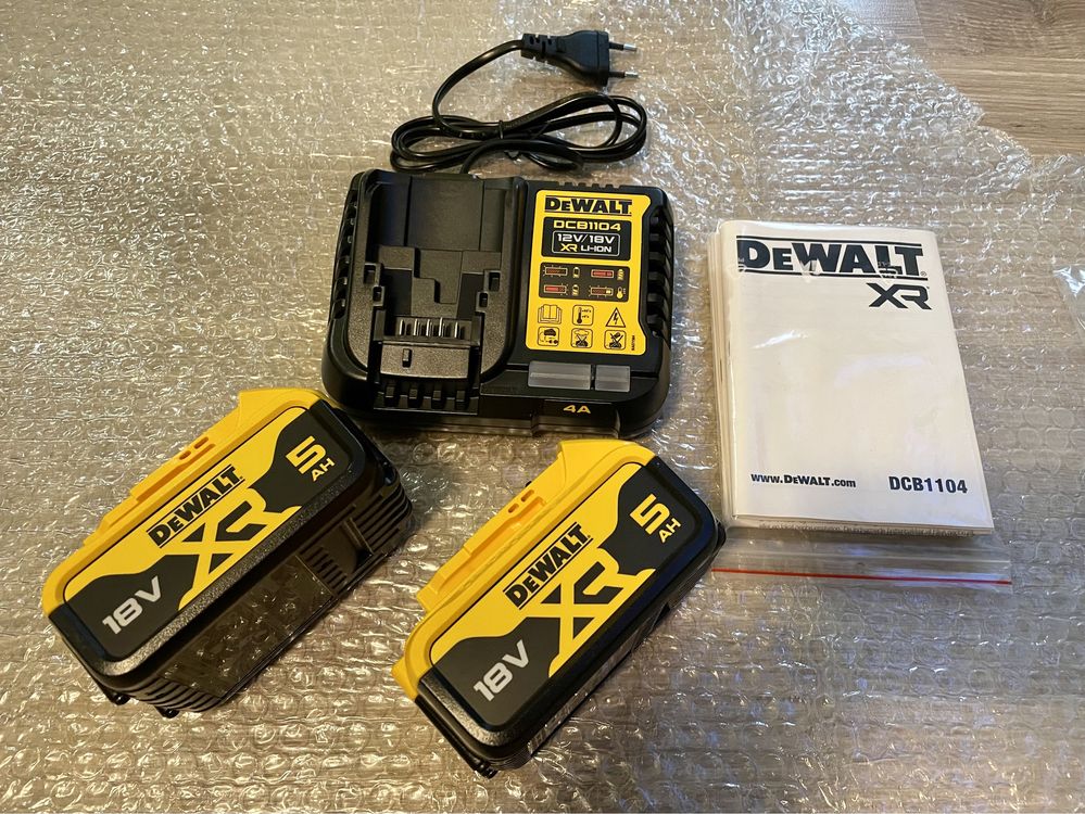 DeWalt DCB1104P2-QW Baterii si Incarcator Original!