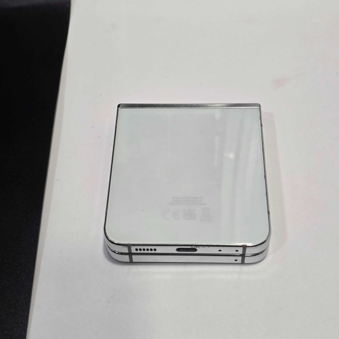 HOPE AMANET P8 Samsung Z Flip 5 512 Gb 8 Gb Ram