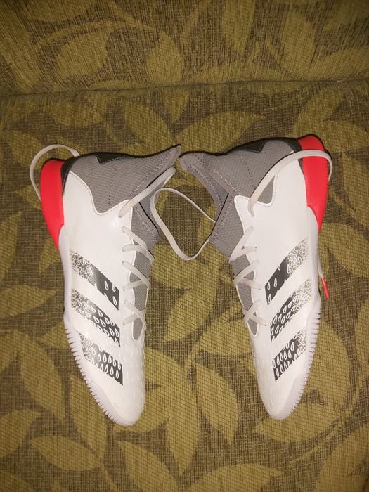 Дамски маратонки Nike и Adidas ultra boost и обувки за футзал Adidas