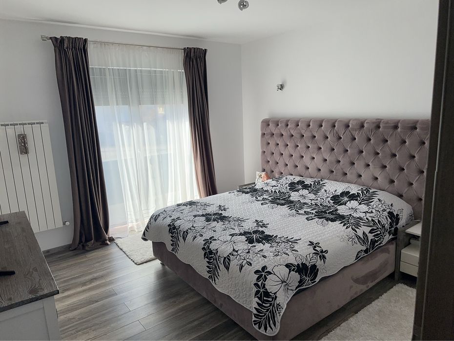 Vand casa cu piscina in Comuna Berceni