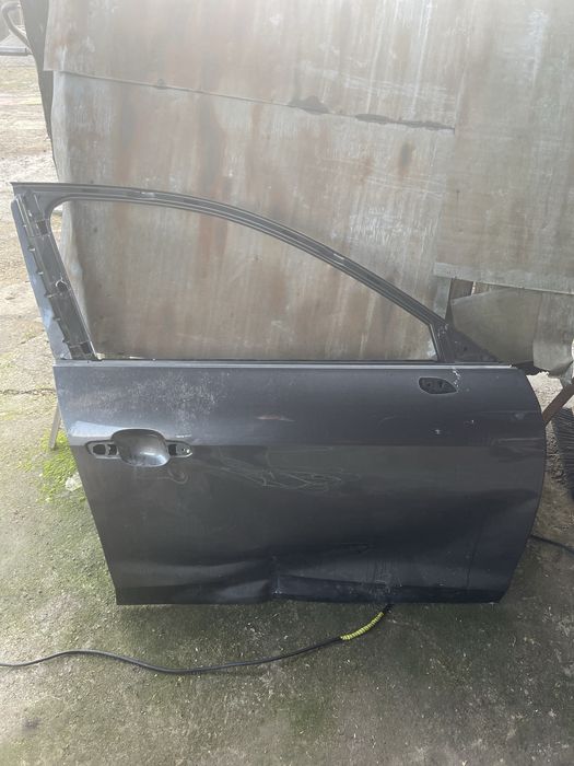 Usa fata dreapta audi A4