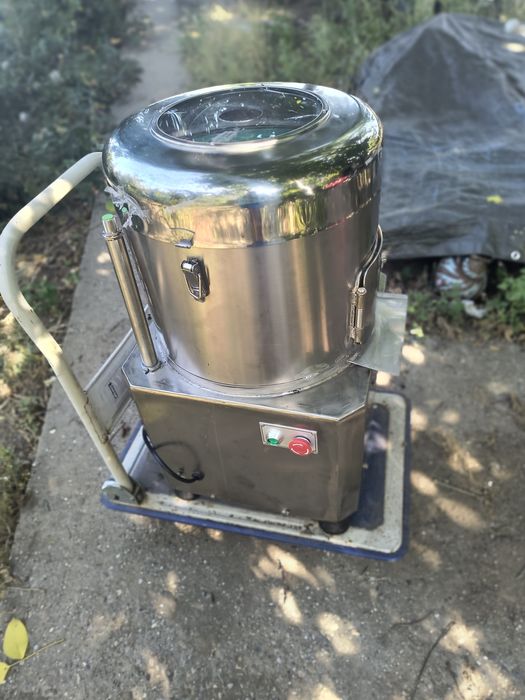 Masina de curățat cartofi