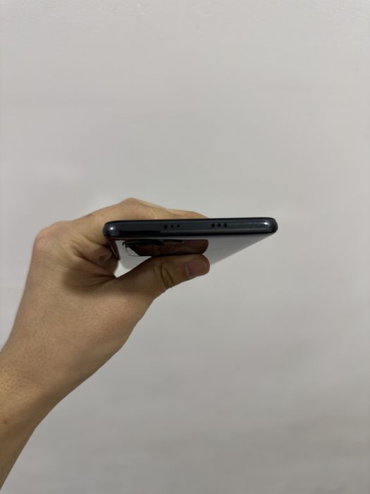 Poco f3 6/128 ideal holatda