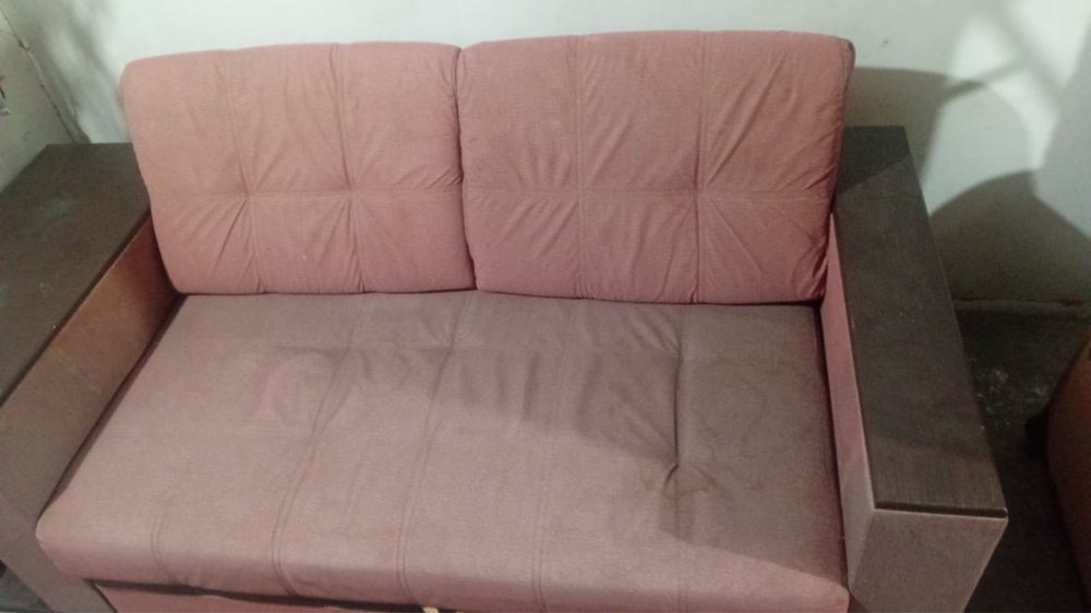 Продам два дивана