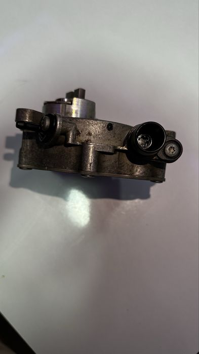 Pompă vacuum Mercedes Benz