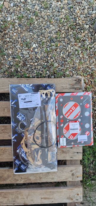 Set full garnituri motor tractor fiat 211 215 pret 555 lei se poate tr