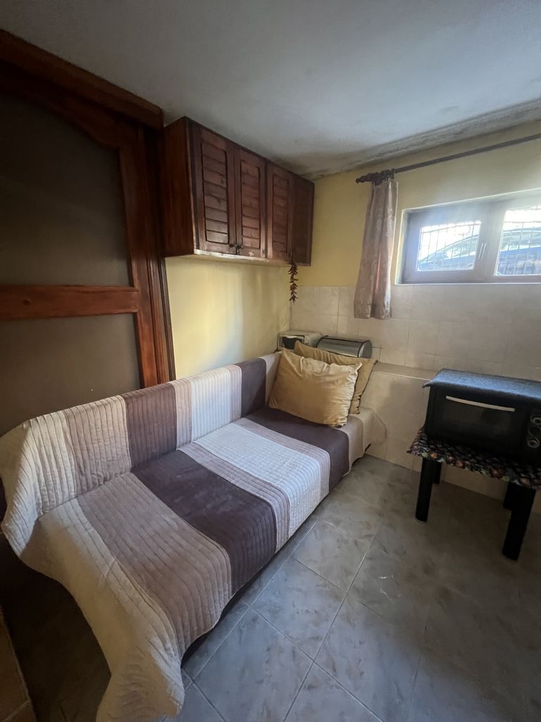Дава се под наем Двустаен апартамент в Варна, Погреби - 63 кв.м за 178.5 € - Снимка #1
