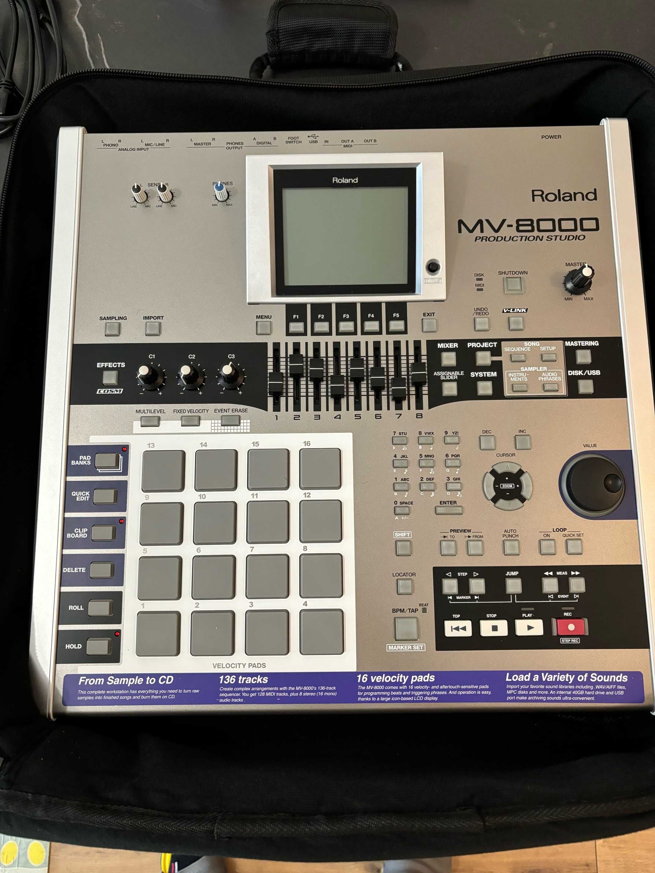 Roland MV 8000 + case