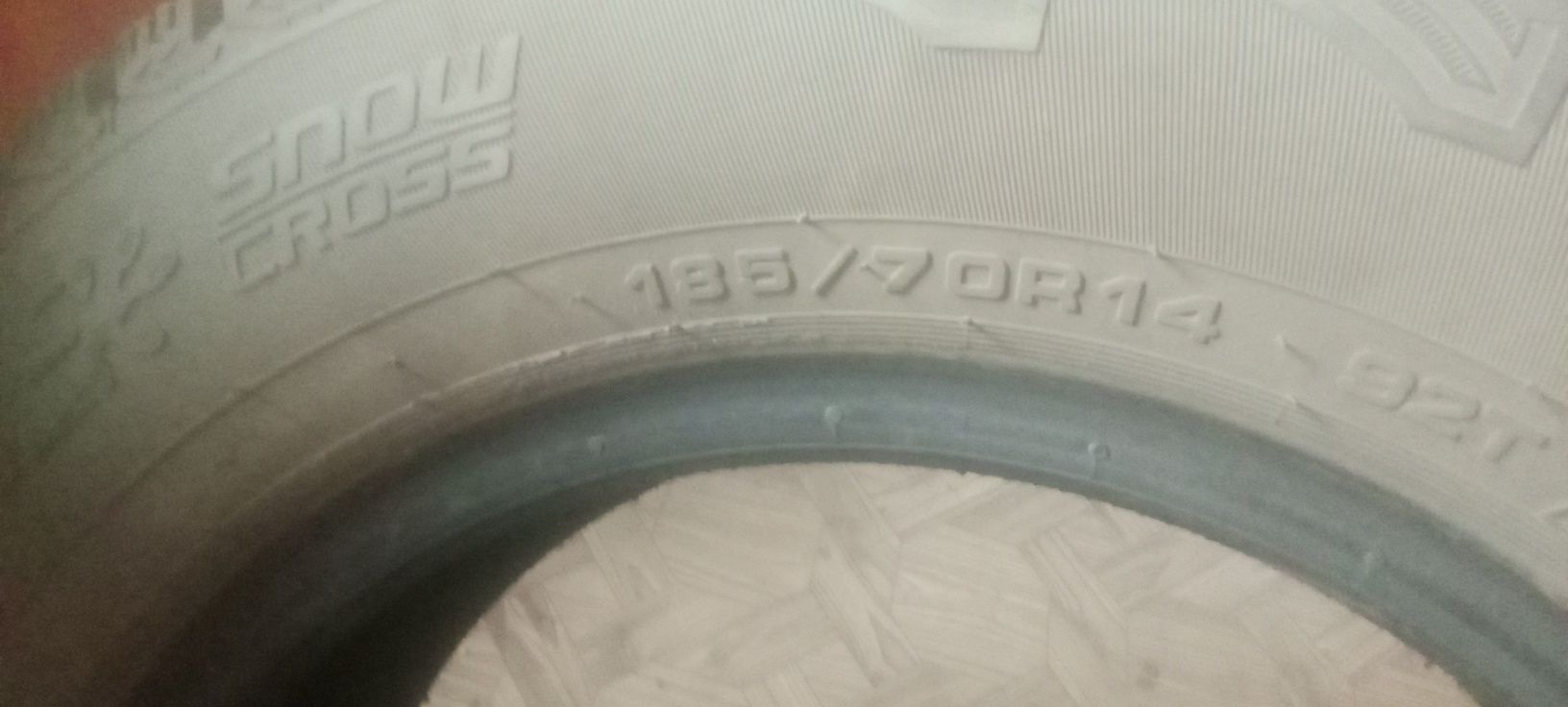 Продам шины на R 14 (185/70)