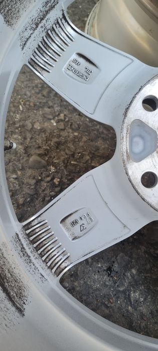 Jante ca noi Volkswagen T5. T6. Amarok. Bmw. 5 x 120 R17 cu Senzori
