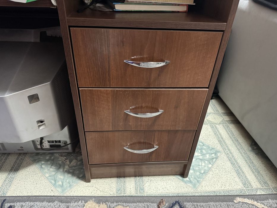 Продам большой хороший стол