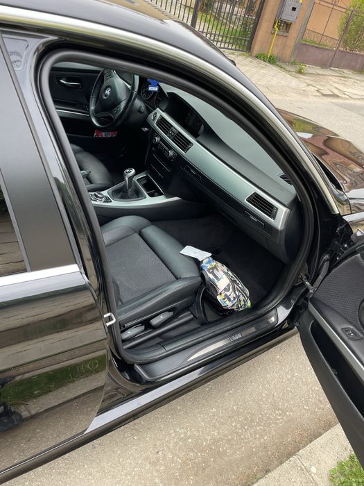 BMW E90 320d an 2011 184 CP