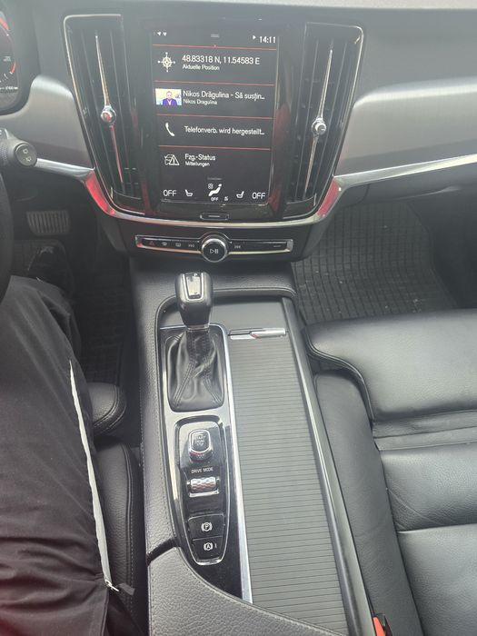 Volvo V90 D4 Momentum