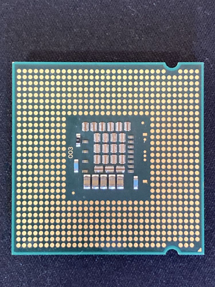 Процесор Intel Core 2 Duo E8400