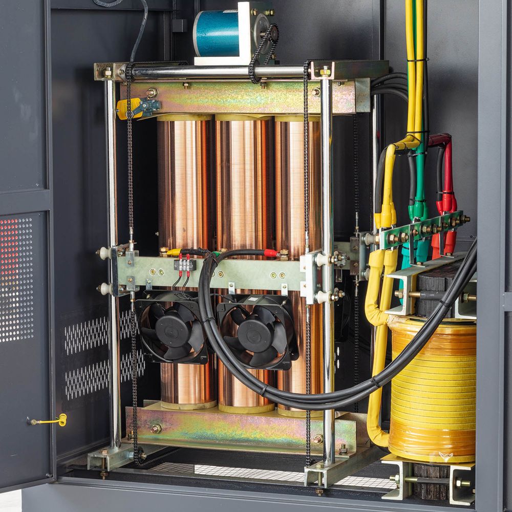 150 Kva Honle SBW Полноавтоматический компенсированный стабилизатор.