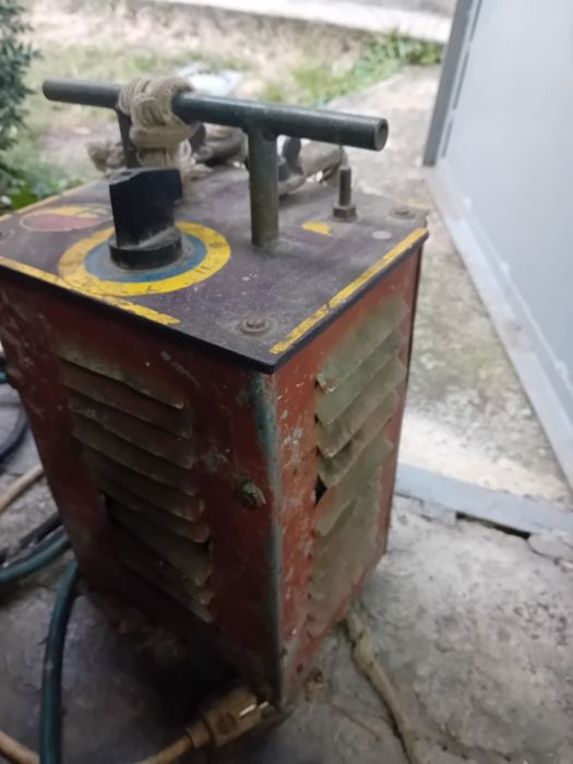 Електронен  изработен от Дечев Електрик гр. Пещера