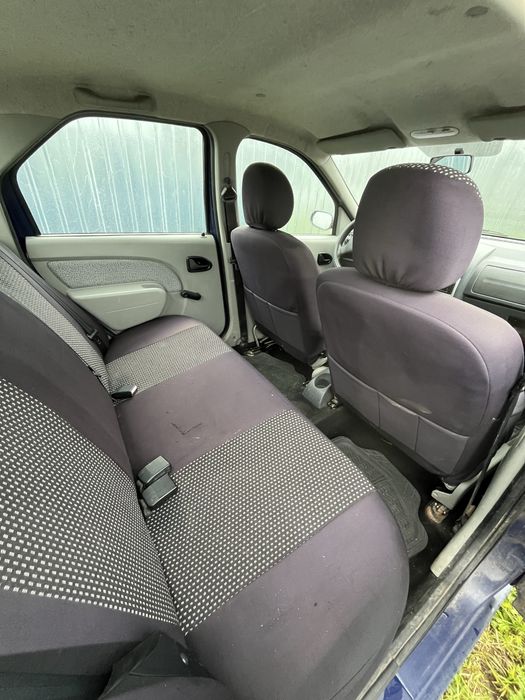 Vand Dacia Logan din 2005