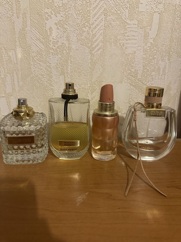 Остатъчно количество от маркови парфми Valentino, Bouchron, Chloe