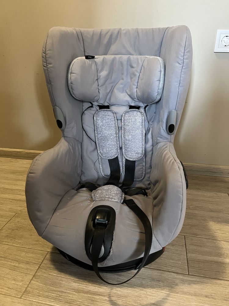 Столче за кола Maxi cosi axiss