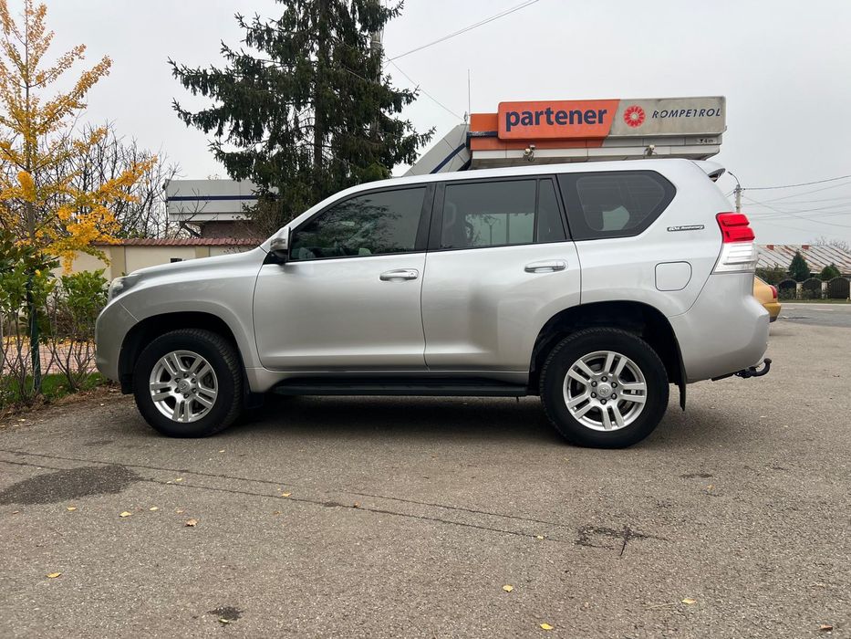 Toyota Land Cruiser 2012