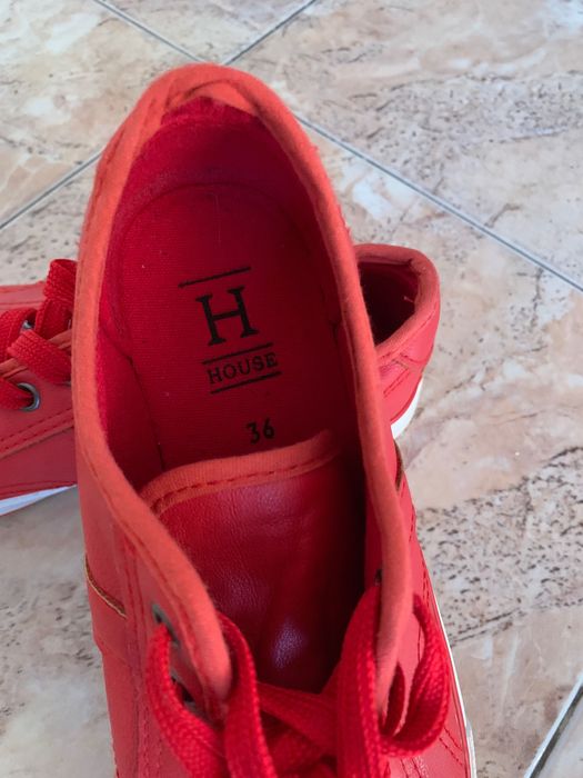 Дамски кожени кецове