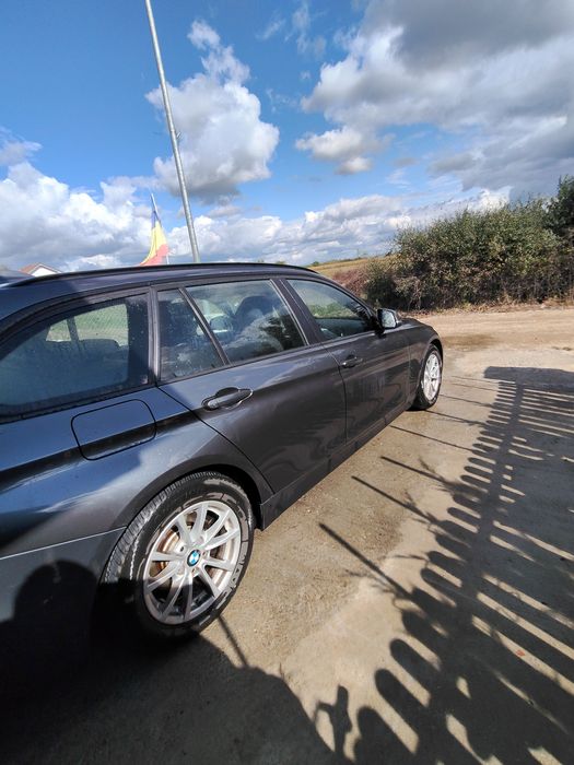 Vând BMW 318 an fabricație 2014